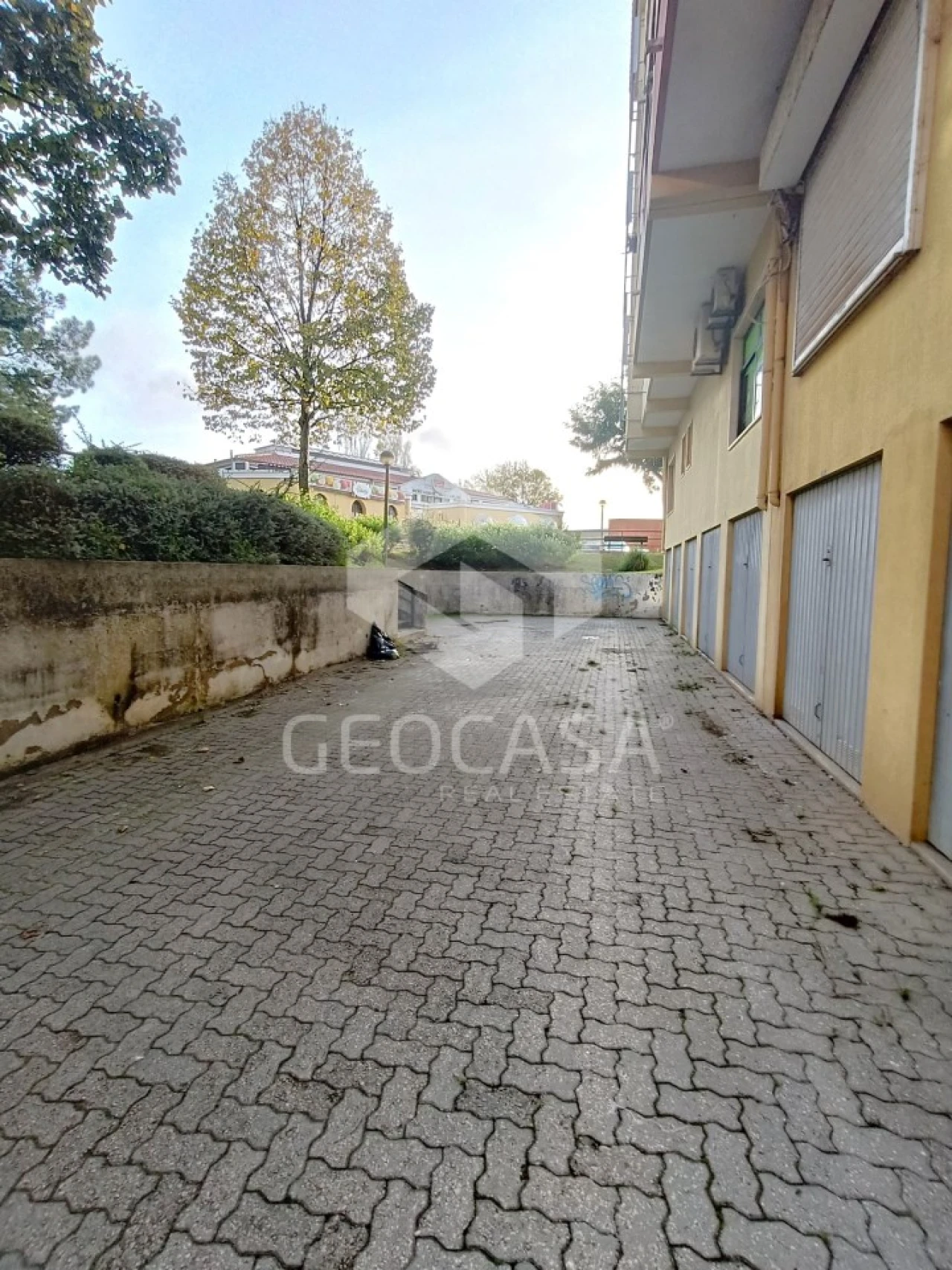 Garagem para Venda em Algueirão-Mem Martins Foto 2