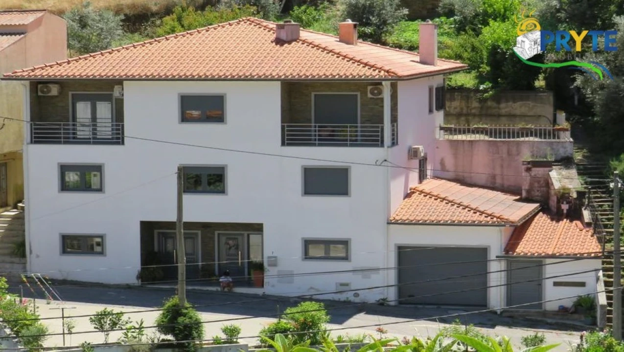 Moradia T4 para Venda em Troviscal Foto 3