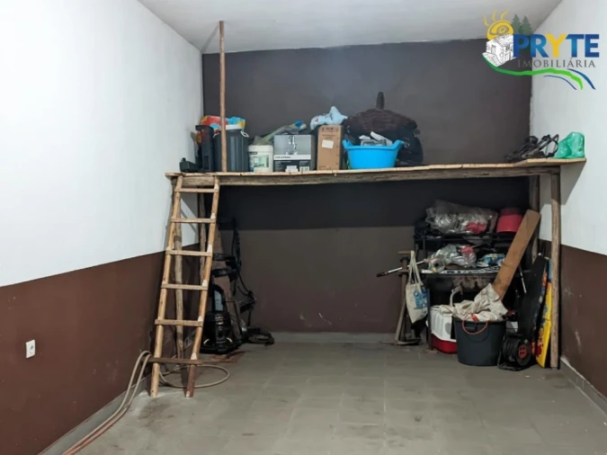 Moradia T4 para Venda em Troviscal Foto 14