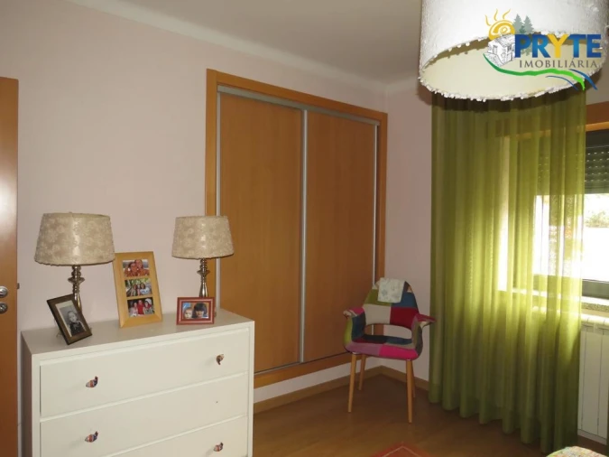 Moradia T4 para Venda em Troviscal Foto 43