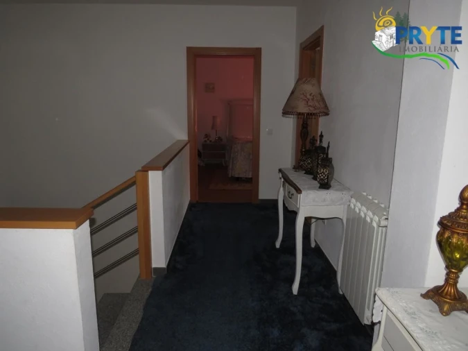 Moradia T4 para Venda em Troviscal Foto 45