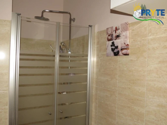 Moradia T4 para Venda em Troviscal Foto 51