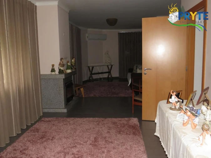 Moradia T4 para Venda em Troviscal Foto 52