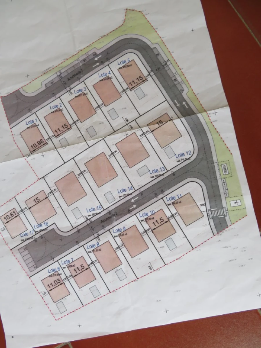 Terreno para Venda em Lagos (São Sebastião e Santa Maria) Planta 1