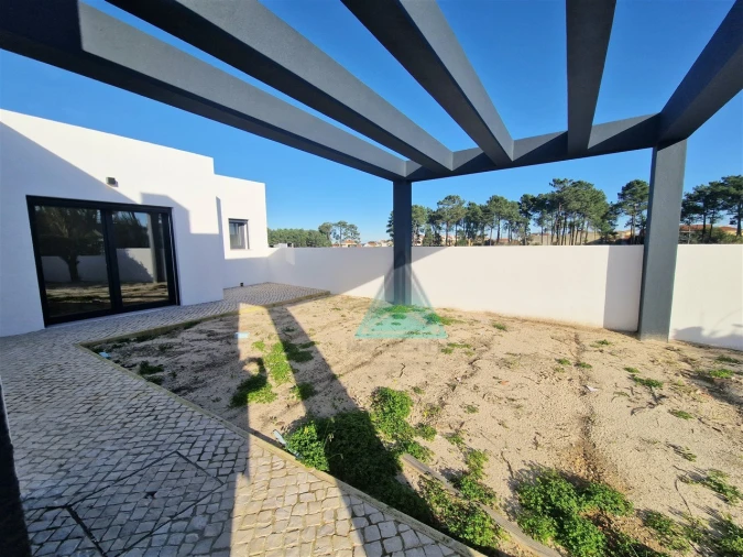 Moradia T3 para Venda em Fernao Ferro Foto 2