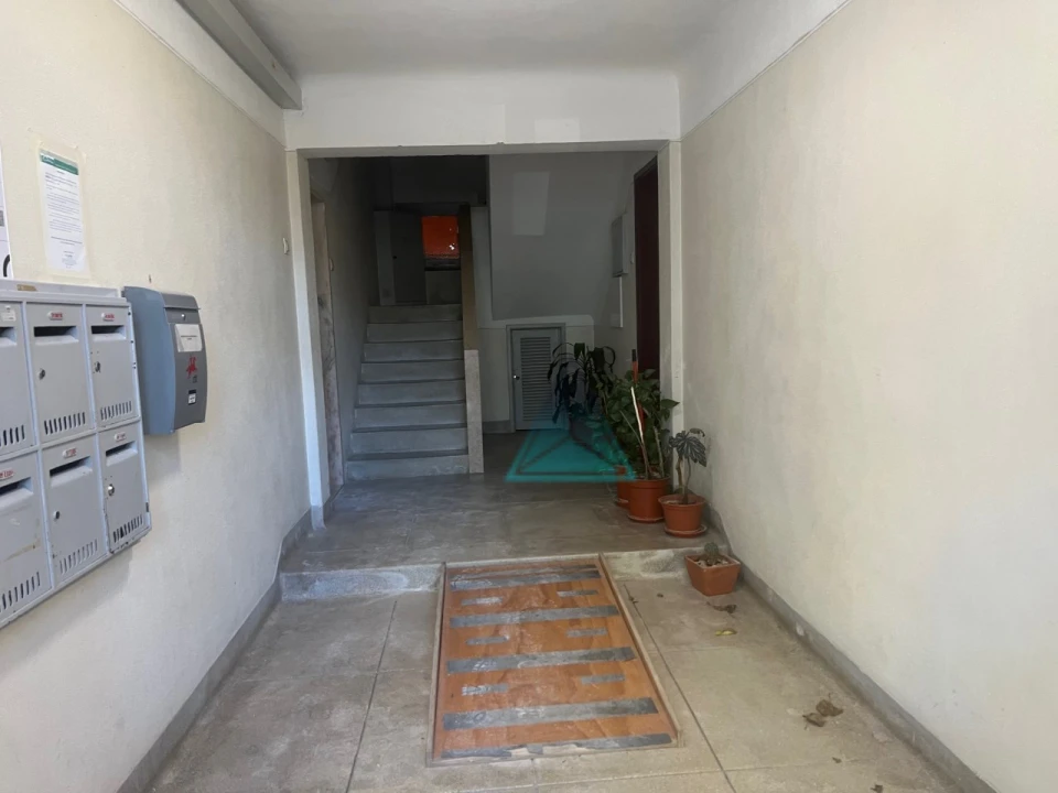 Apartamento T2 para Venda em Benfica Foto 14