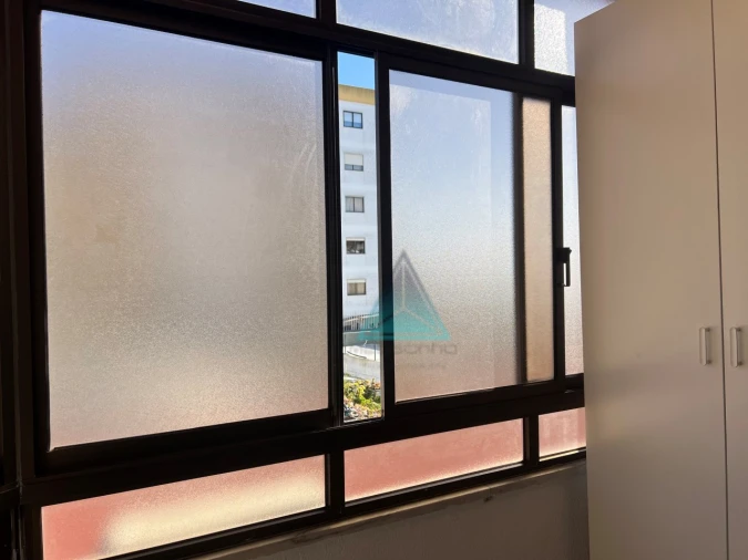 Apartamento T2 para Arrendamento em Massamá e Monte Abraão Foto 16