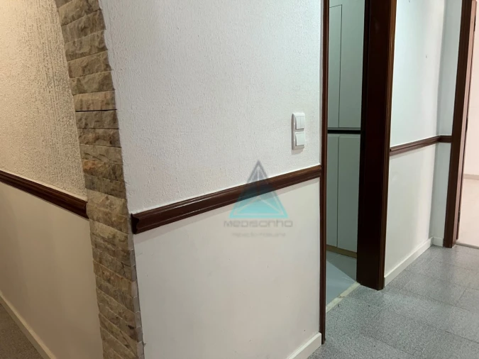 Apartamento T2 para Arrendamento em Massamá e Monte Abraão Foto 12