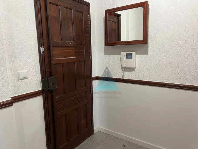 Apartamento T2 para Arrendamento em Massamá e Monte Abraão Foto 28