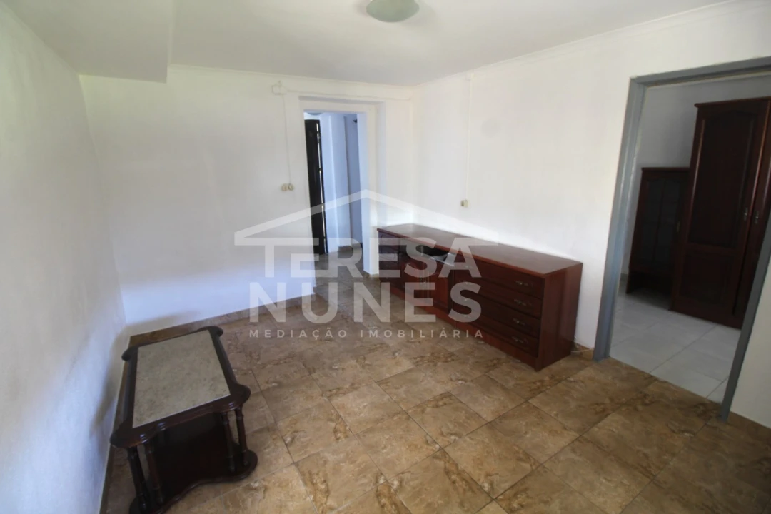 Moradia T2 para Venda em Quinta do Anjo Foto 5