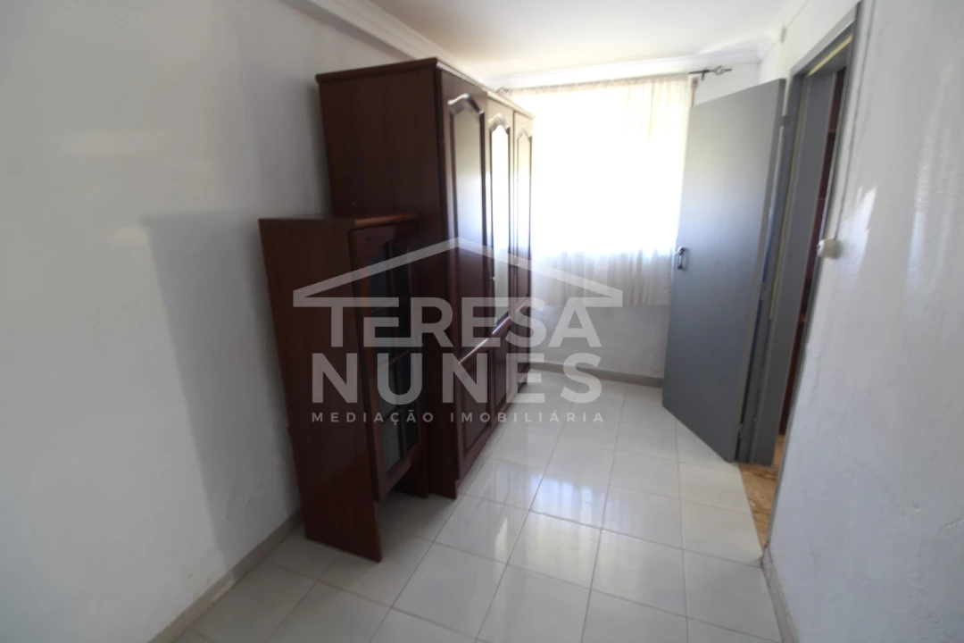 Moradia T2 para Venda em Quinta do Anjo Foto 9