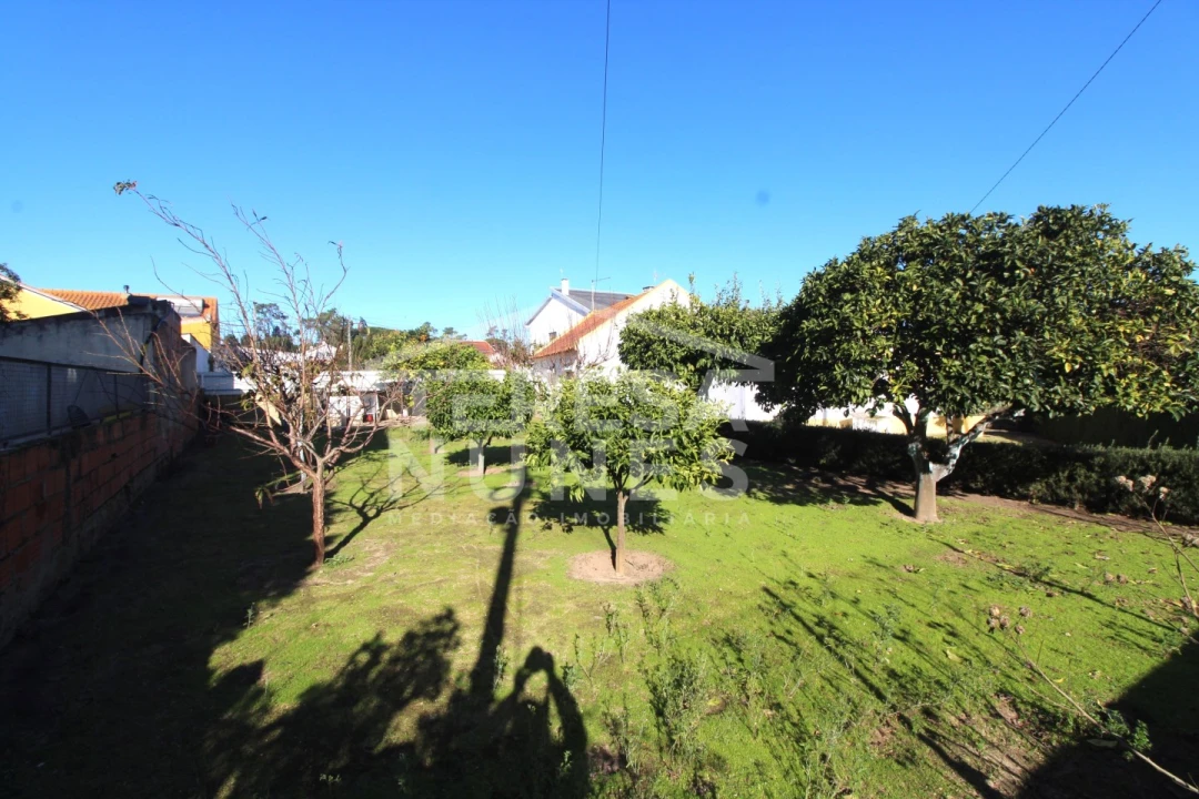 Moradia T2 para Venda em Quinta do Anjo Foto 21