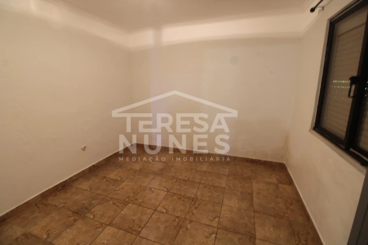 Moradia T2 para Venda em Quinta do Anjo Foto 7