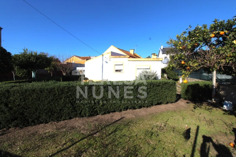 Moradia T2 para Venda em Quinta do Anjo Foto 17