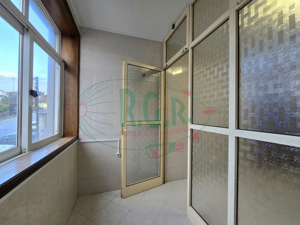 Apartamento T1 para Venda em Gondomar (São Cosme), Valbom e Jovim Foto 9