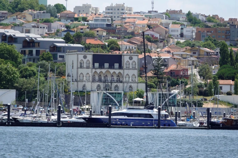 Apartamento T3 para Venda em Canidelo Foto 35