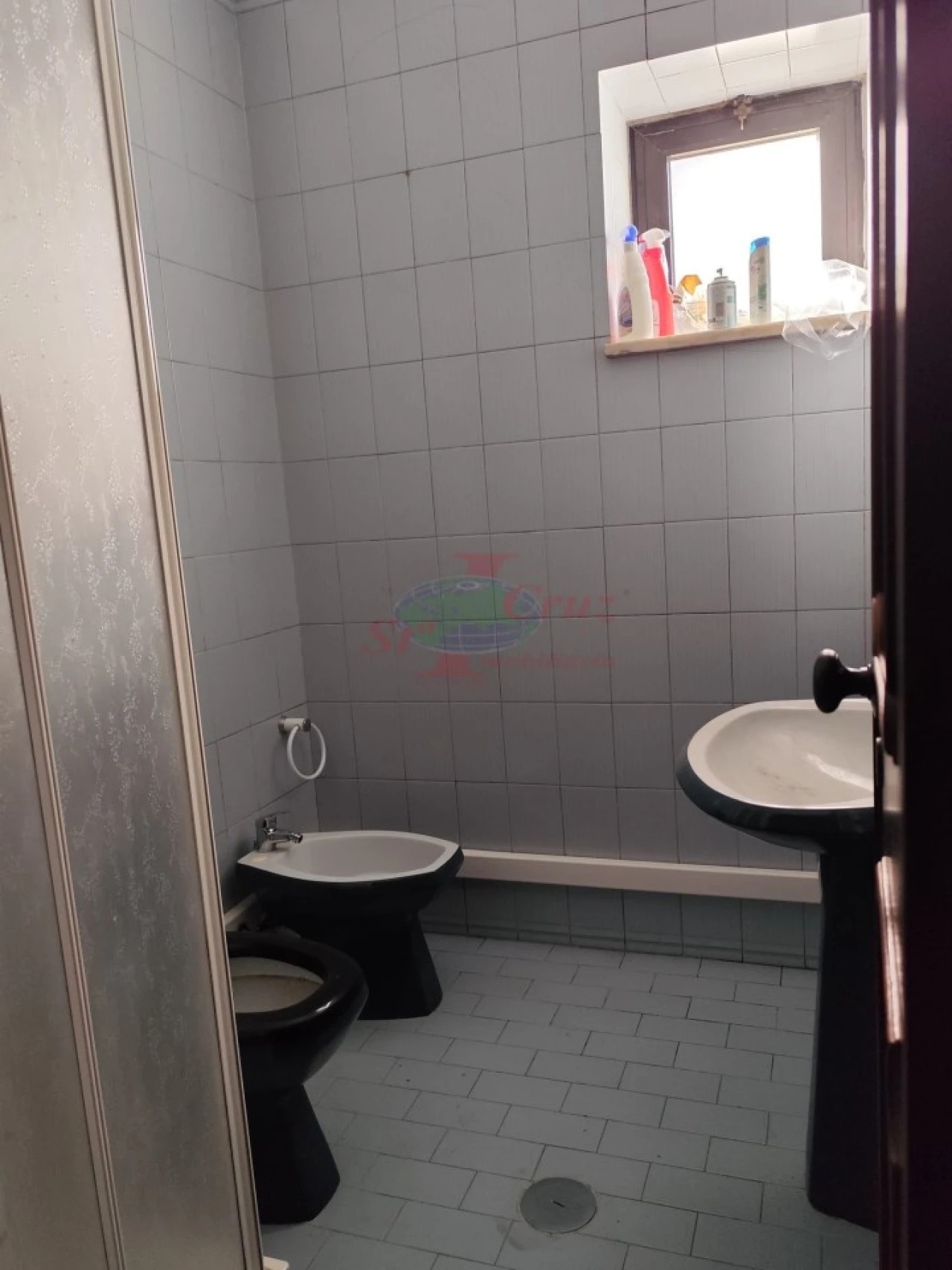 Quarto para Arrendamento em Santo Antonio dos Olivais Foto 5