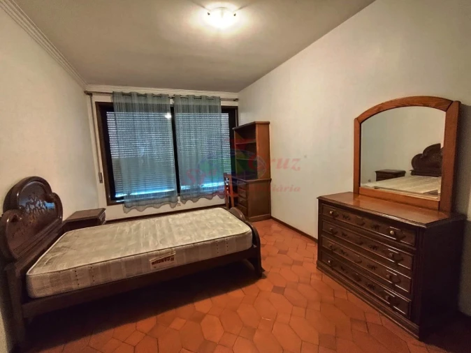 Quarto para Arrendamento em Santo Antonio dos Olivais Foto 1