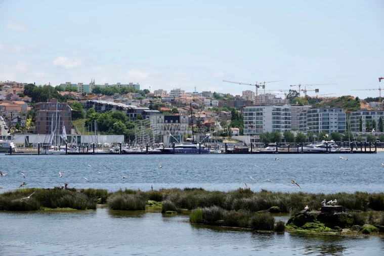 Apartamento T3 para Venda em Canidelo Foto 41