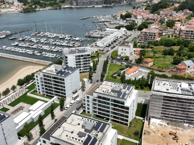 Apartamento T4 para Venda em Canidelo Foto 31