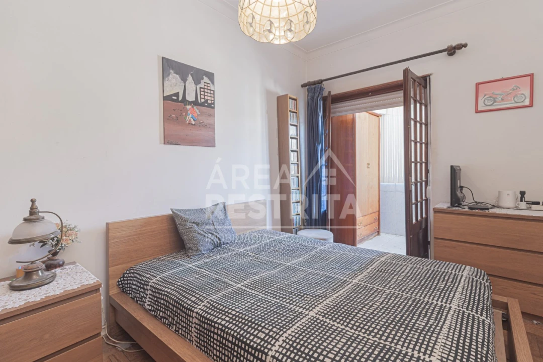 Apartamento T3 para Venda em Laranjeiro e Feijó Foto 14