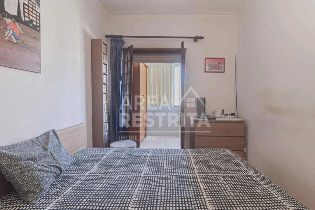 Apartamento T3 para Venda em Laranjeiro e Feijó Foto 16