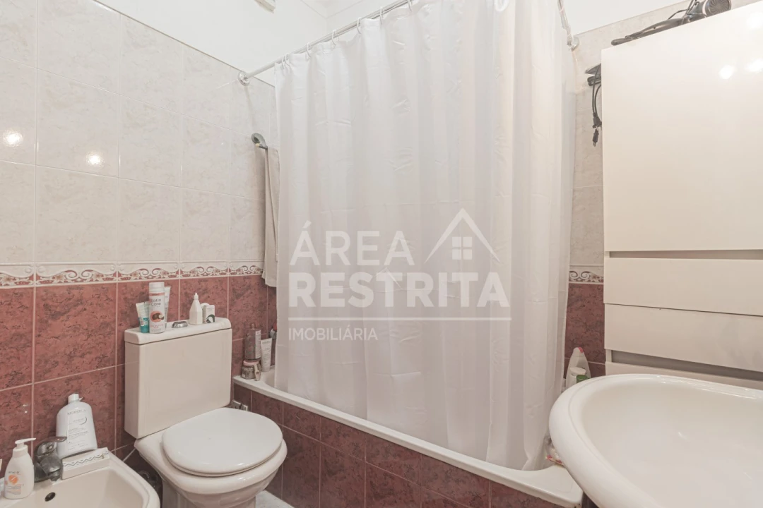 Apartamento T3 para Venda em Laranjeiro e Feijó Foto 20