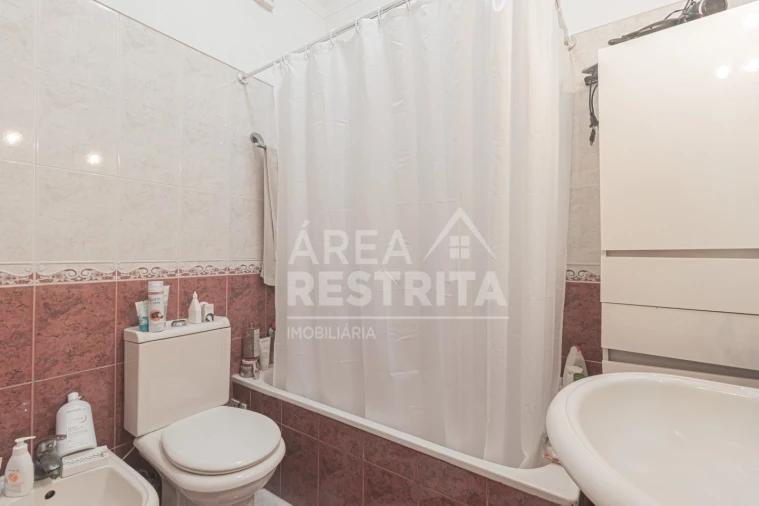 Apartamento T3 para Venda em Laranjeiro e Feijó Foto 20