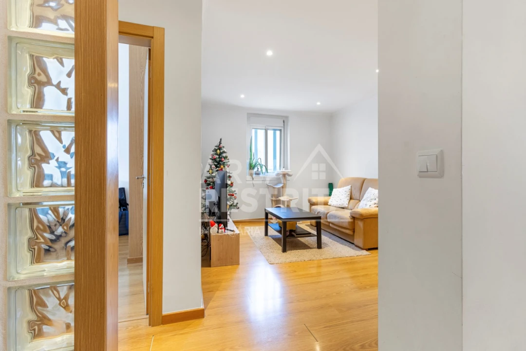 Apartamento T3 para Venda em Seixal, Arrentela e Aldeia de Paio Pires Foto 7