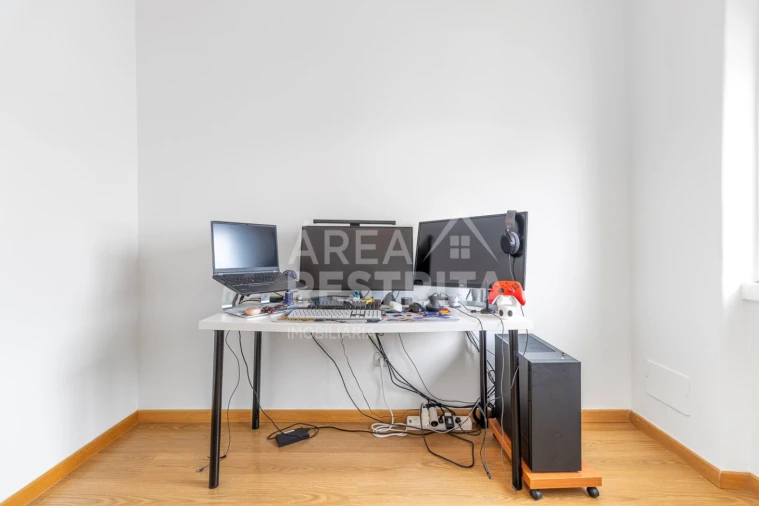 Apartamento T3 para Venda em Seixal, Arrentela e Aldeia de Paio Pires Foto 25