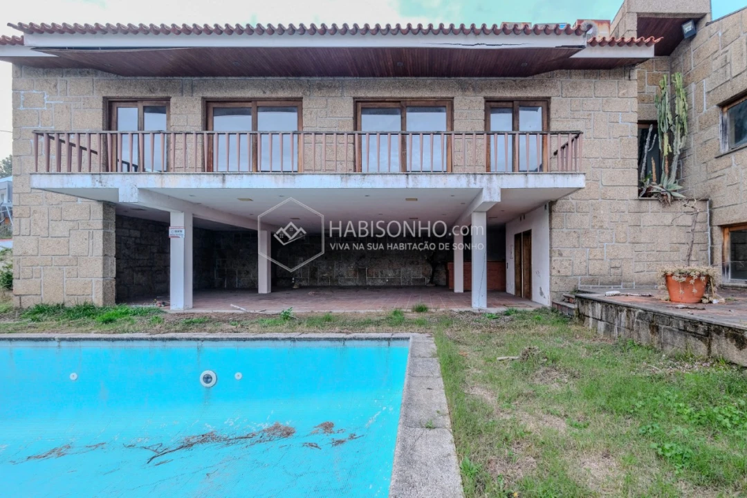 Moradia T4 para Venda em Azurem Foto 19