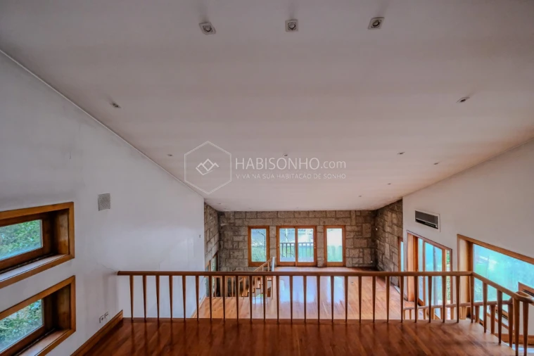 Moradia T4 para Venda em Azurem Foto 6