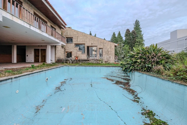 Moradia T4 para Venda em Azurem Foto 21