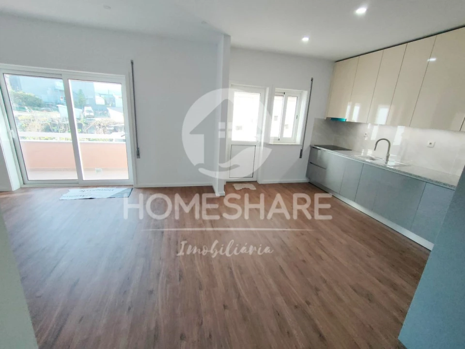 Apartamento T3 para Venda em Aguas Santas Foto 2