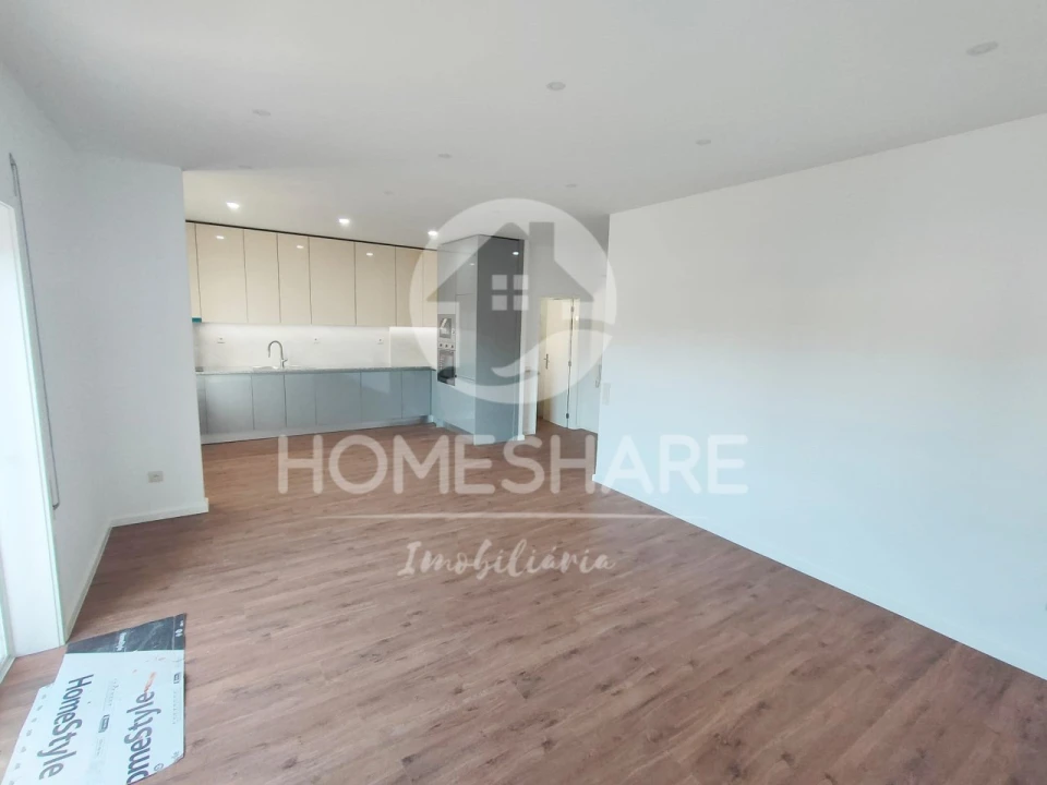 Apartamento T3 para Venda em Aguas Santas Foto 3