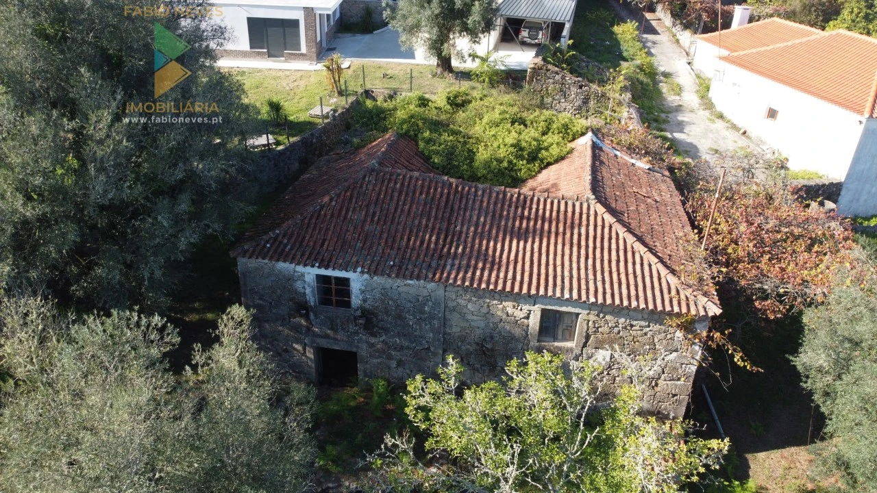 Moradia T2 para Venda em Sabadim Foto 1