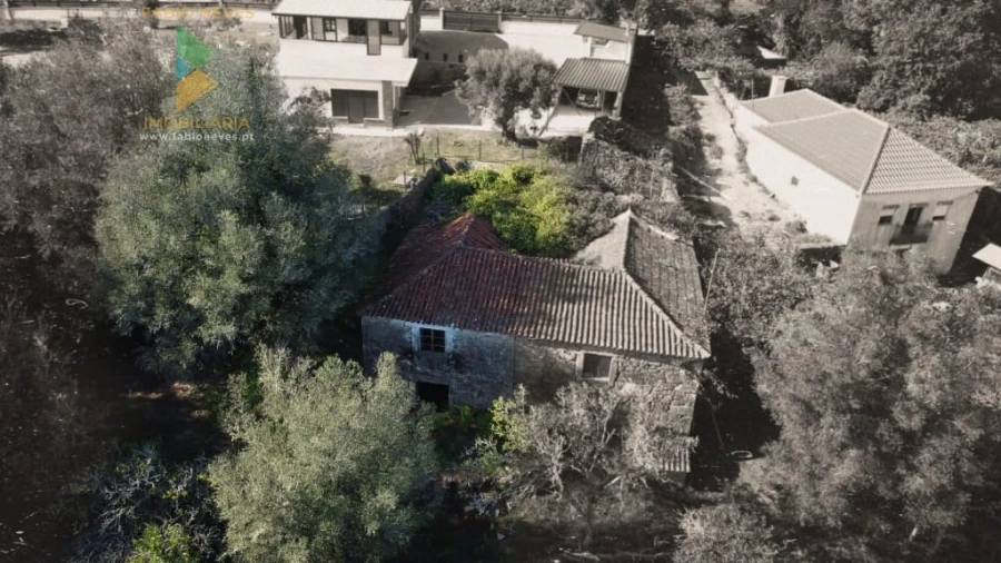 Moradia T2 para Venda em Sabadim Foto 3