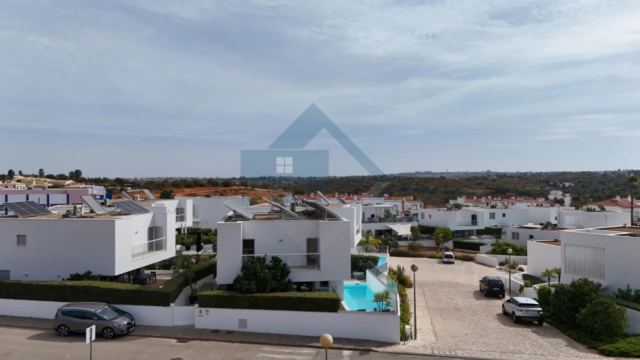 Moradia T3 para Venda em Ferragudo Foto 34