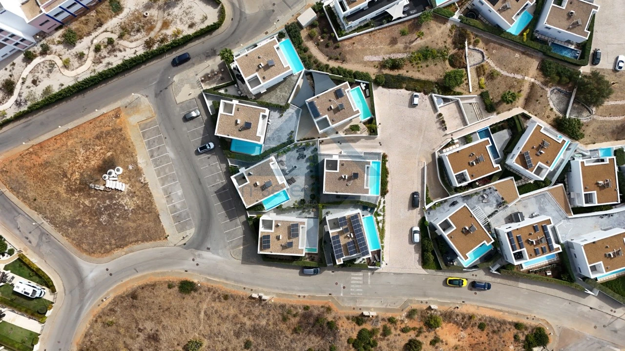 Moradia T3 para Venda em Ferragudo Foto 40