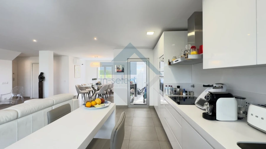 Moradia T3 para Venda em Ferragudo Foto 12