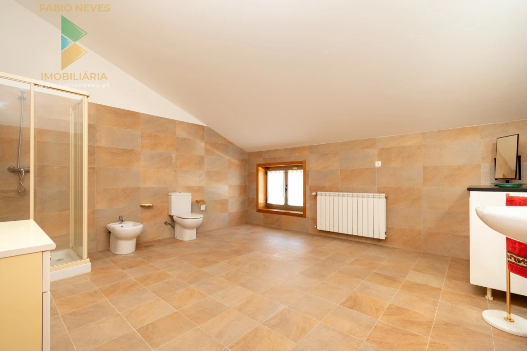 Moradia T6 para Venda em Ardegão, Freixo e Mato Foto 45