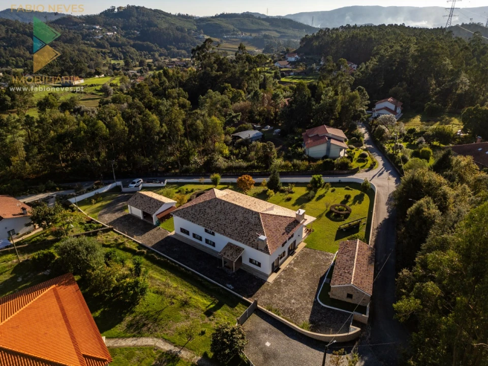 Moradia T6 para Venda em Ardegão, Freixo e Mato Foto 1