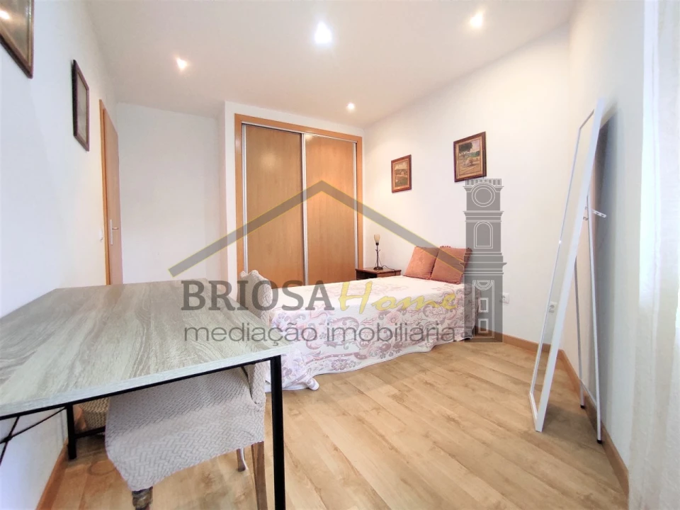 Quarto para Arrendamento em São Martinho do Bispo e Ribeira de Frades Foto 2