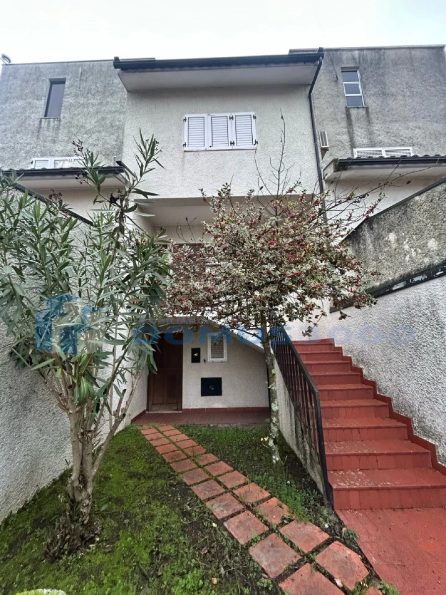 Moradia T4 para Venda em Nossa Senhora da Conceição, São Pedro e São Dinis Foto 9