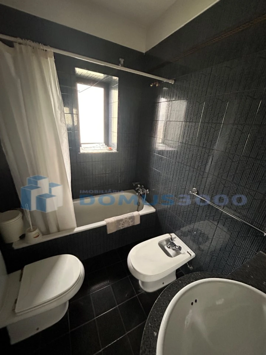 Moradia T4 para Venda em Nossa Senhora da Conceição, São Pedro e São Dinis Foto 24