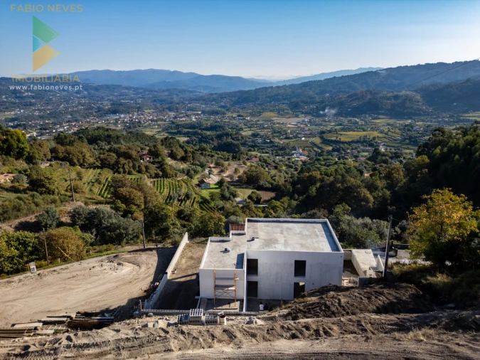 Terreno para Venda em Gondufe Foto 2