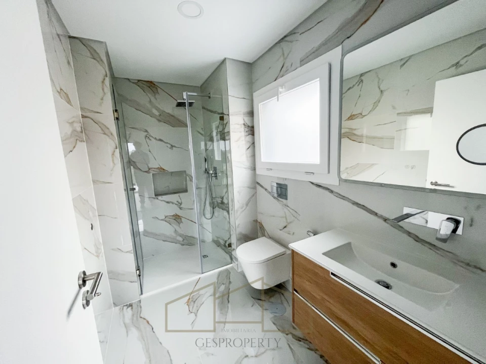 Moradia T4 para Venda em Charneca de Caparica e Sobreda Foto 27