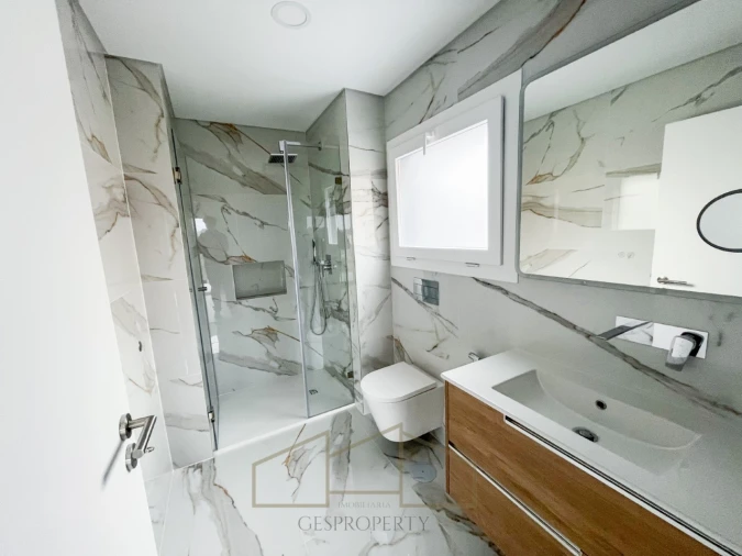 Moradia T4 para Venda em Charneca de Caparica e Sobreda Foto 27