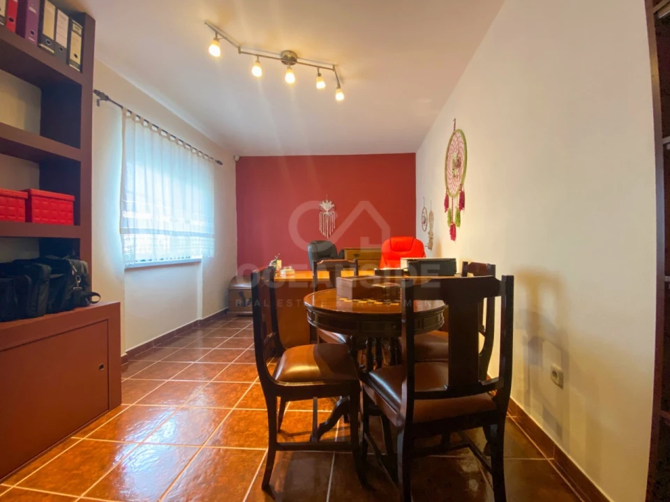 Moradia T5 para Venda em Escalos de Baixo e Mata Foto 2