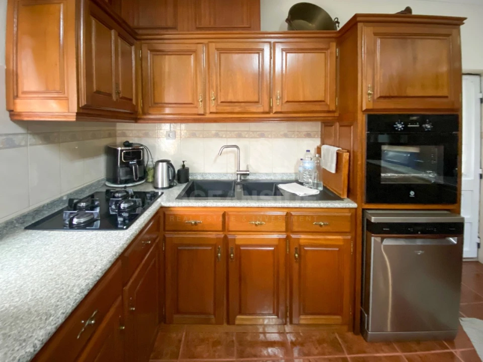 Moradia T5 para Venda em Escalos de Baixo e Mata Foto 6